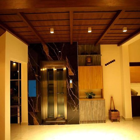 فندق إرناكولامفي  Kira Palace Residency المظهر الخارجي الصورة