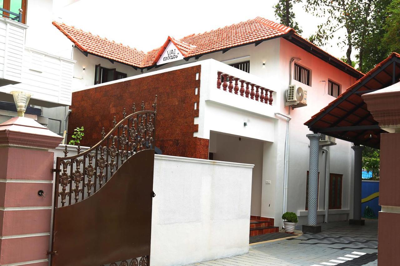 فندق إرناكولامفي  Kira Palace Residency المظهر الخارجي الصورة