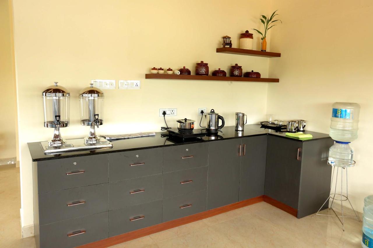 فندق إرناكولامفي  Kira Palace Residency المظهر الخارجي الصورة